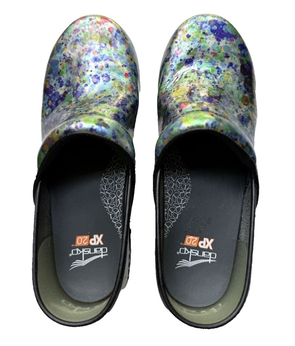 Dansko XP 2.0 Women's Multicolor Watercolor Dots Patent Leather Clogs Sz 9 Nurse - Picture 14 of 16